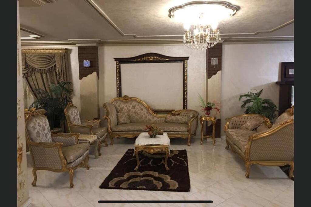 Royal Pyramids Palace Residence Cairo Exterior photo